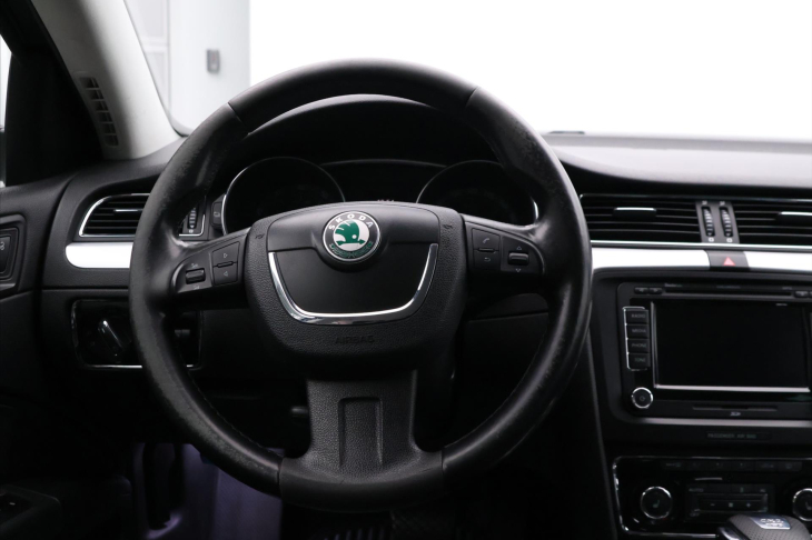 Škoda Superb 3,6 FSI 191kW 4x4 Elegance AUT
