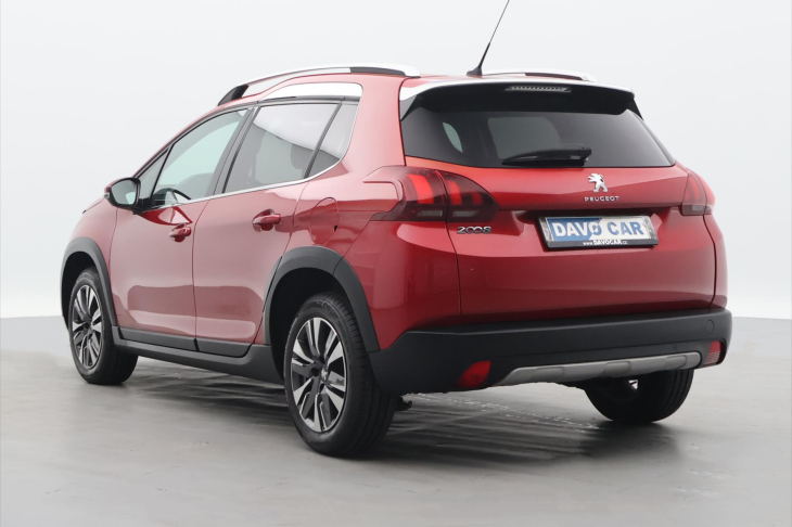 Peugeot 2008 1,2 PureTech 60kW Allure CZ