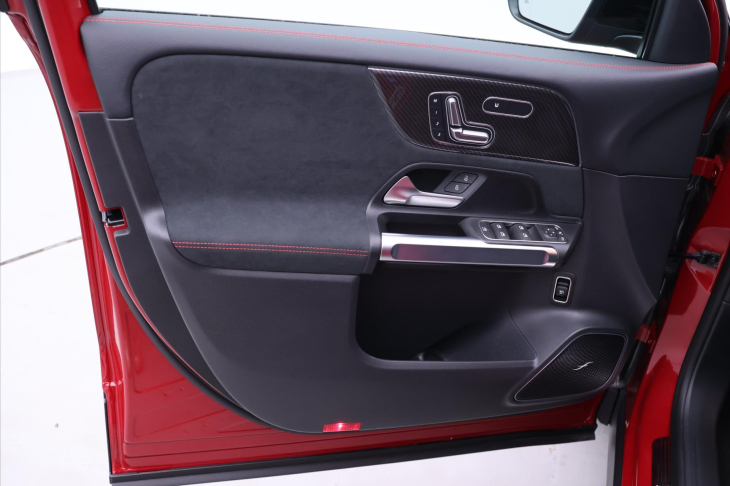 Mercedes-Benz GLB 2,0 200d 4MATIC AMG Premium