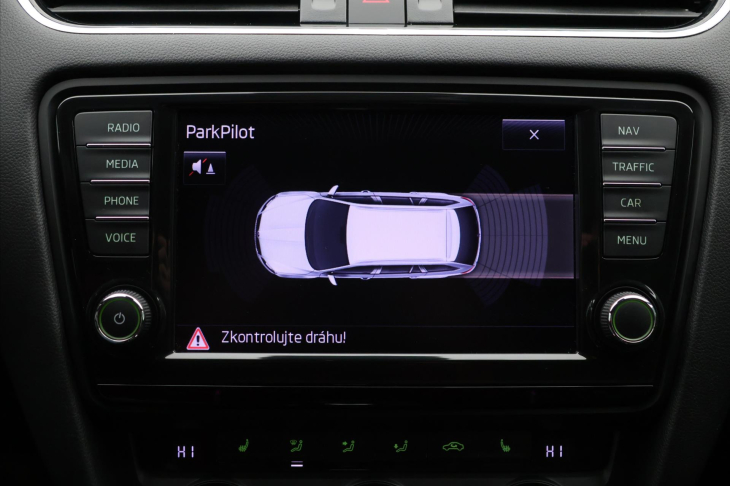 Škoda Octavia 2,0 TDI 135kW DSG Navigace RS