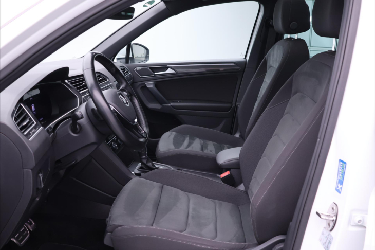 Volkswagen Tiguan 2,0 TSI R-line Highline DSG 4M