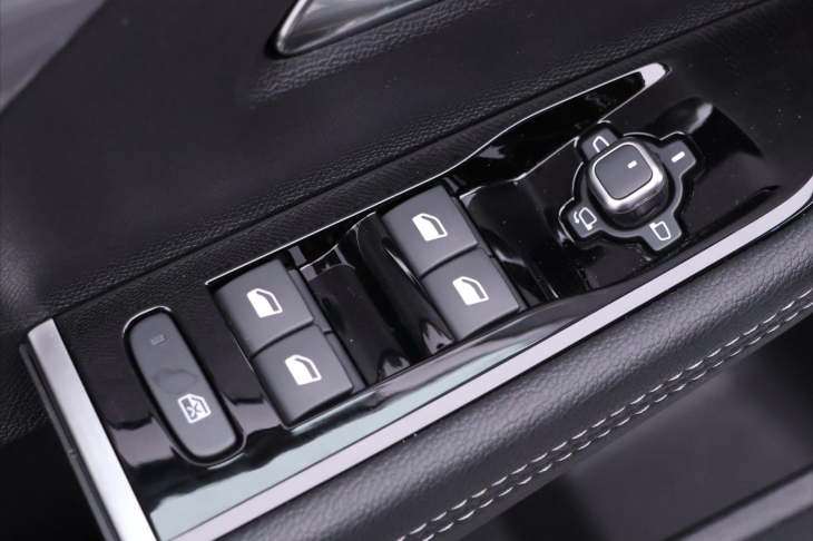 Opel Astra 1,2 96 kW Ultimate ST CZ TZ