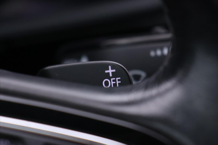 Škoda Superb 2.0 TDI DSG 140kW L&K 4x4 CZ