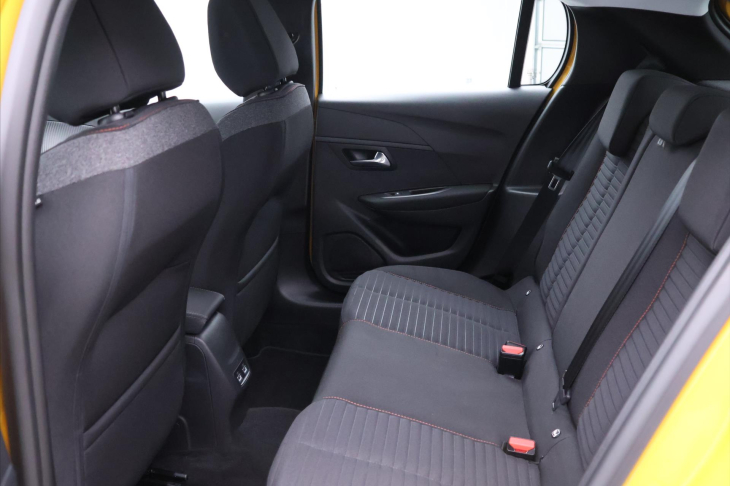 Peugeot 208 e-Allure 100kW DPH Elektro