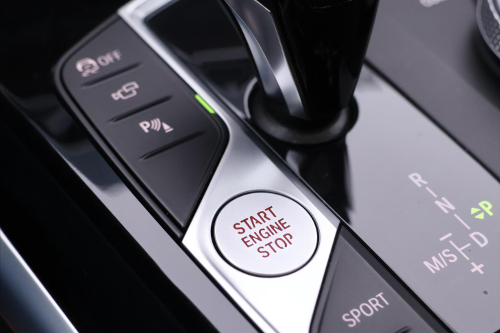 BMW Řada 4 3,0 M440i xDrive Coupe 275kW DPH