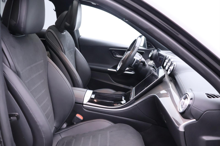 Mercedes-Benz Třídy C 2,0 4MATIC A9 190kW CZ DPH 300