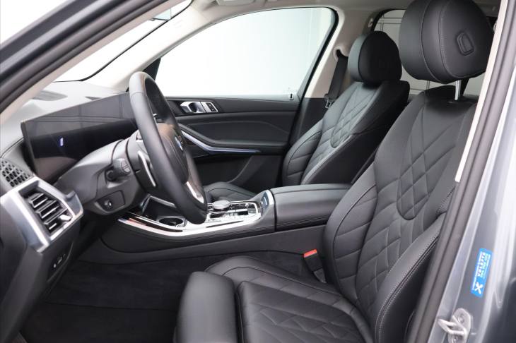 BMW X5 3,0 50e xDrive 230kW CZ DPH
