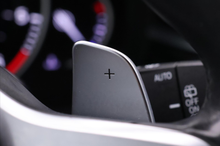 BMW Řada 5 3,0 530d xDrive 195kW M-paket