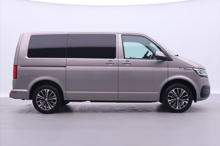 Volkswagen Caravelle 2,0 TDI 110kW CZ Tažné