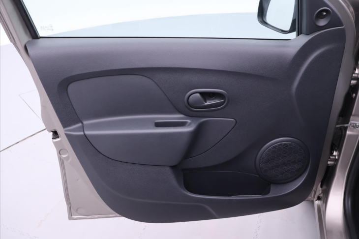 Dacia Sandero 1,2 i 55kW 1.Maj. CZ