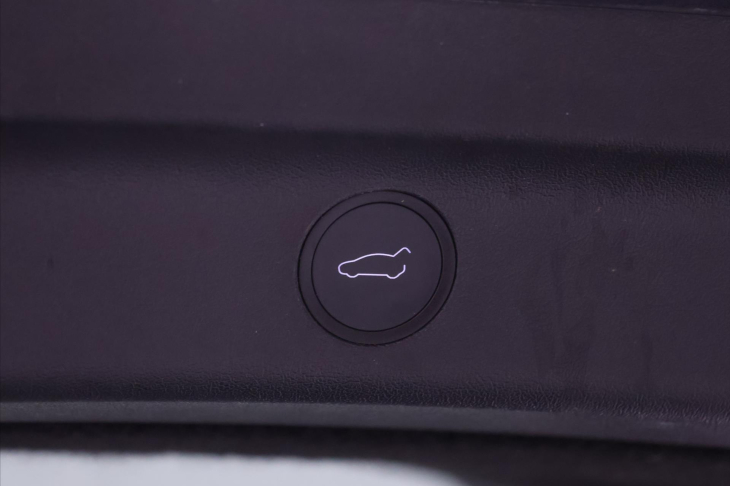 Tesla Model Y Long Range AWD 75kWh DPH