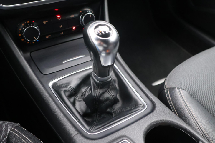 Mercedes-Benz Třídy A 1,6 200i 115kW Klima Kůže