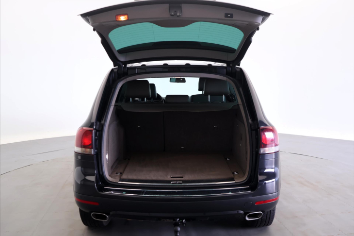 Volkswagen Touareg 3,0 TDI V6 176kW Tiptronic CZ