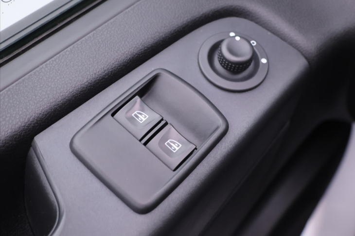 Renault Trafic 2,0 dCi L2H1 88kW Klima DPH CZ