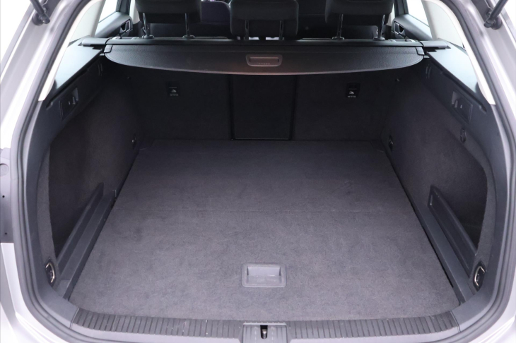 Volkswagen Passat 1,6 TDI 88kW Comfortline LED
