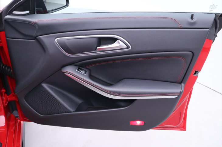 Mercedes-Benz CLA 2,0 45 AMG 280kW 4Matic H&K