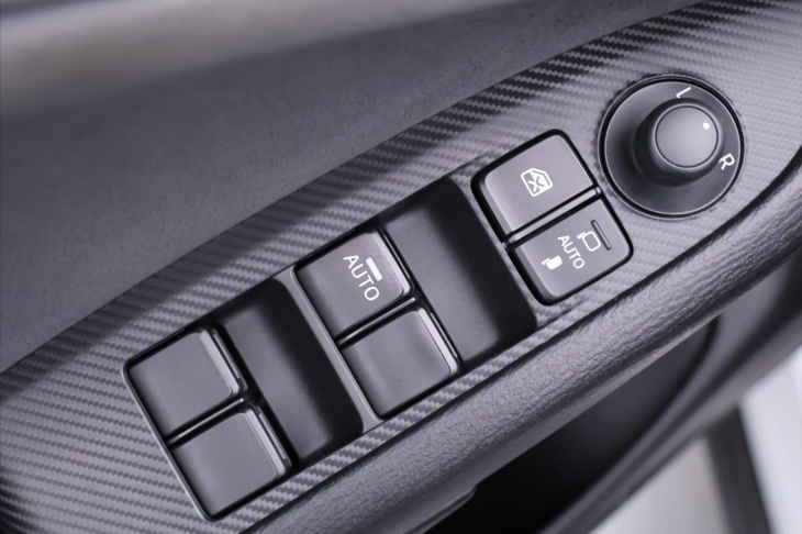 Mazda CX-3 2,0 G121 Revolution Navi Kůže