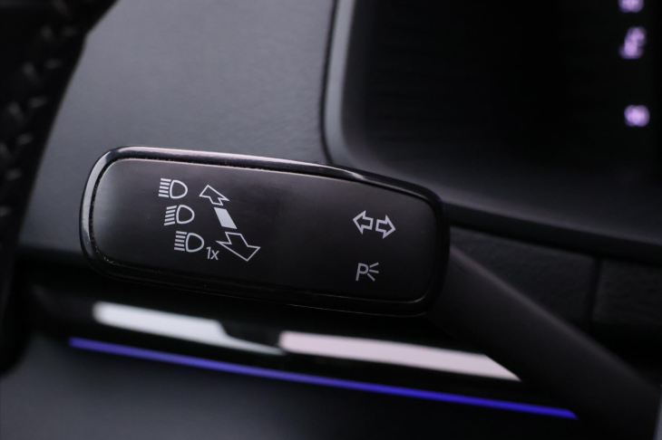 Škoda Karoq 2,0 TDI 4x4 DSG Sportline DPH