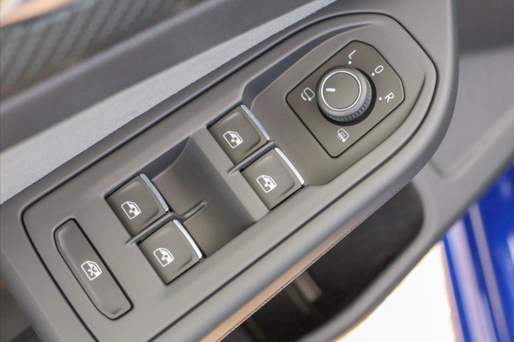 Volkswagen Golf 2,0 235kW 4Motion CZ záruka