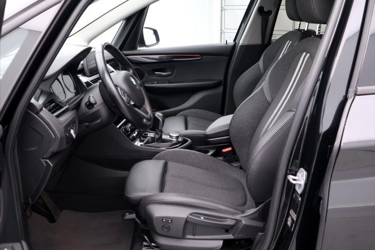 BMW Řada 2 1.5 218i GRAN TOURER