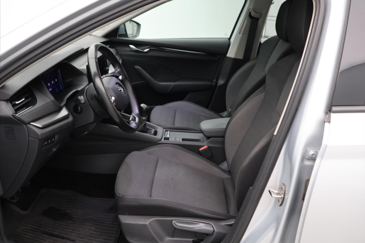 Škoda Octavia 2,0 TDI 85kW Ambition CZ DPH