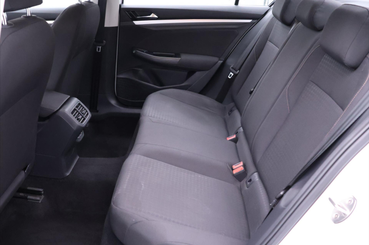 Volkswagen Bora E-Bora 100kW Automat