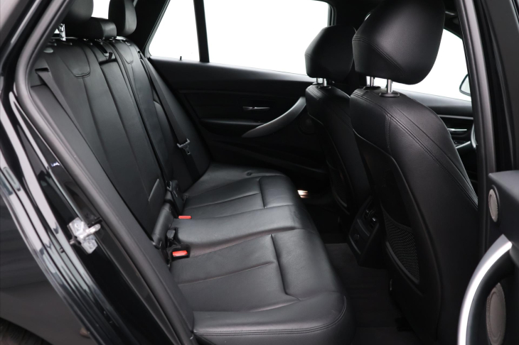BMW Řada 3 3,0 330d xDrive 190kW M-paket