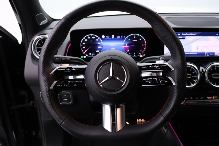 Mercedes-Benz GLB 2,0 200d 4MATIC AMG Premium