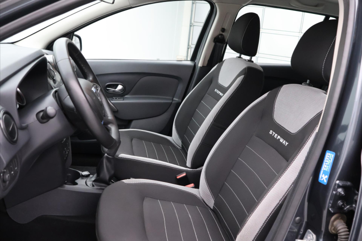 Dacia Logan 0,9 TCe 66kW CZ Stepway 1.Maj.