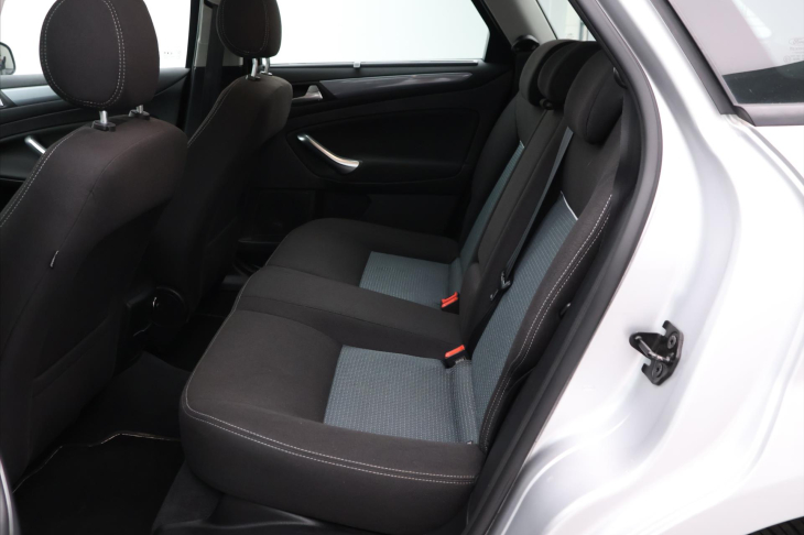 Ford Mondeo 1.6 TDCi 85kW Aut.Klima Navi