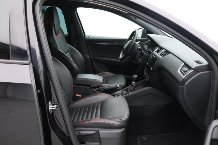 Škoda Octavia 2,0 TDI 135kW Challenge CZ
