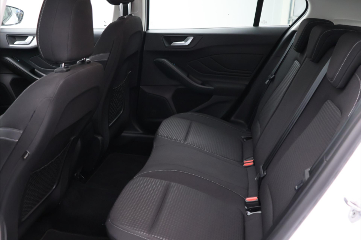Ford Focus 1,0 EB 74kW Business 1.Maj DPH