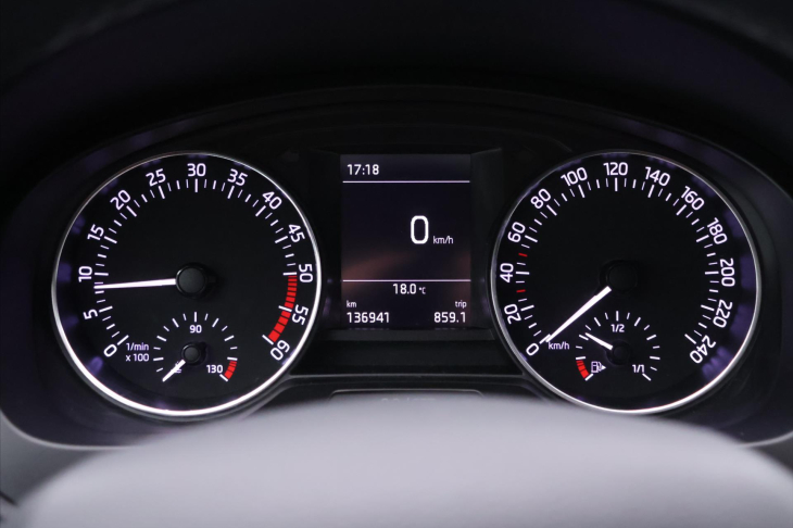 Škoda Rapid 1,6 TDI 85kW Aut.klima