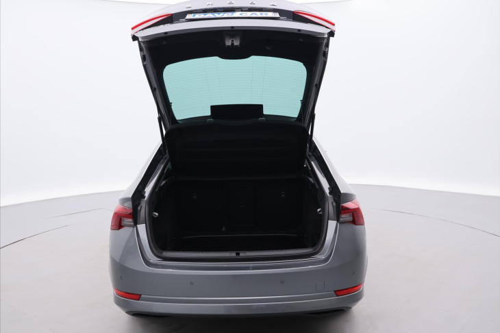 Škoda Octavia 1,5 TSI DSG Style Matrix DPH