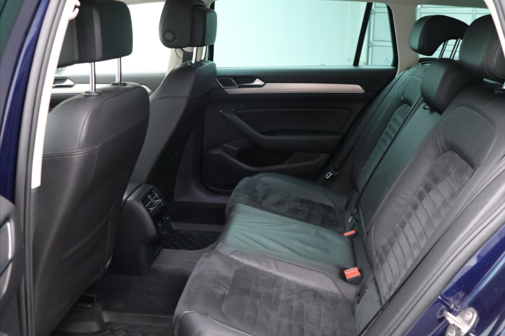 Volkswagen Passat Variant 2,0 TDI 110kW DSG Highline LED