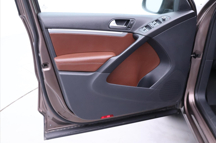 Volkswagen Tiguan 2,0 TSI DSG 4x4 Sport&Style