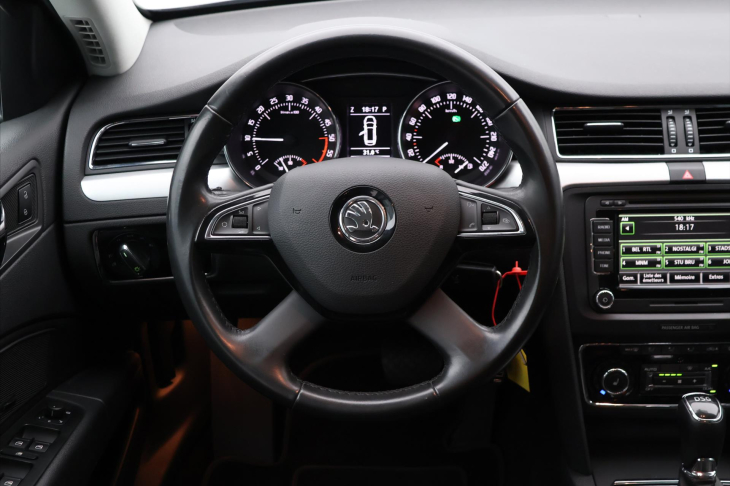 Škoda Superb 2,0 TDI 103kW DSG Elegance