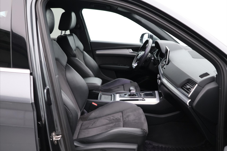 Audi Q5 2,0 TDI 140kW 4X4 Tažné CZ LED