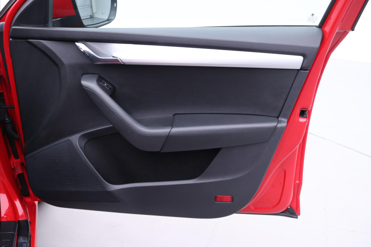 Škoda Octavia 1,0 TSI 85KW FRESH CZ