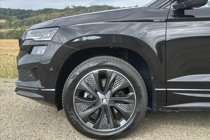 Škoda Karoq 2,0 TDI Sportline 4x4 DSG 1.maj