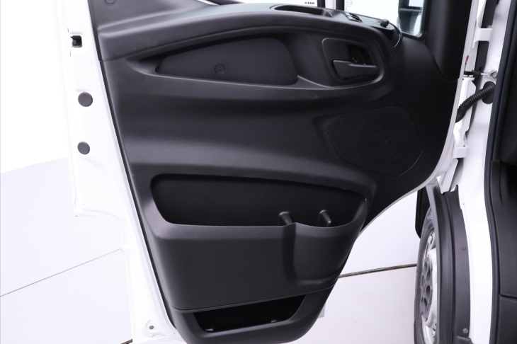 Iveco Daily 3,0 35S18 132kW L4H2 DPH