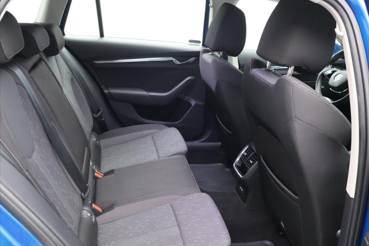 Škoda Octavia 1,5 TSI 110kW DSG CZ Style DPH