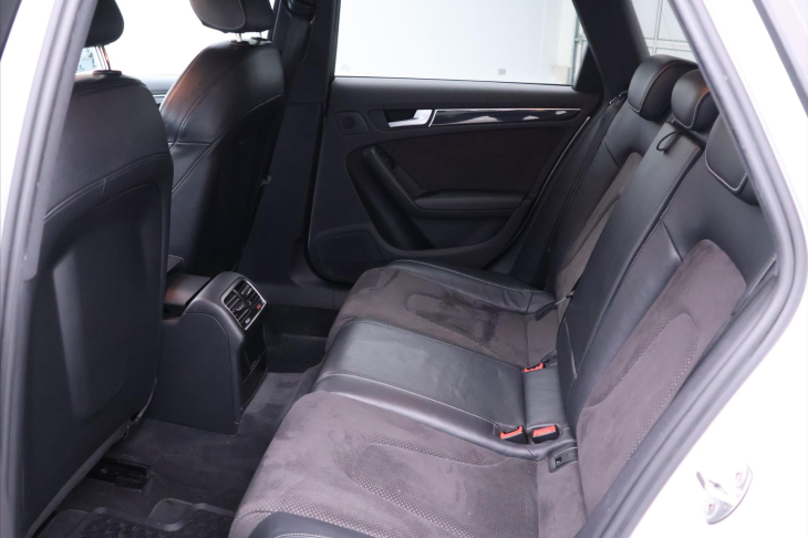 Audi A4 2,7 TDi 140kW Tempomat