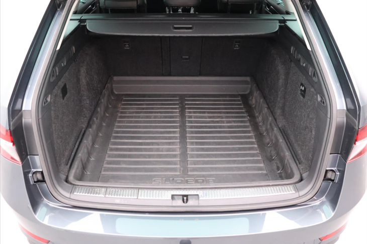 Škoda Superb 2,0 TSI 200kW DSG 4x4 L&K DPH CZ