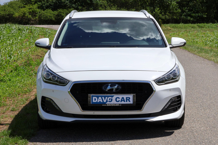 Hyundai i30 1.6 CRDi Automat CZ Style LED