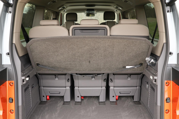 Volkswagen Multivan 2,0 TDI DSG Long Style 7-Míst