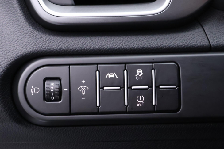 Kia Ceed 1,5 T-GDI 118kW CZ DPH SW