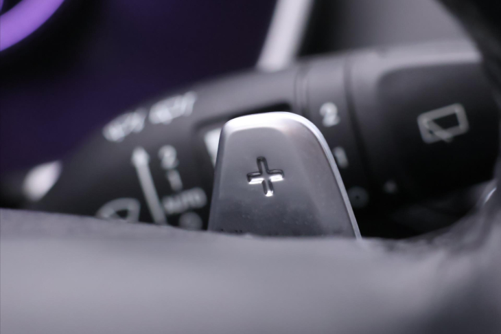 Hyundai Santa Fe 2,2 CRDI 142kW CZ 1.Maj DPH