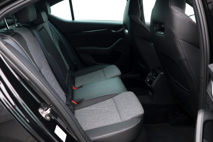 Škoda Octavia 2,0 TDI 110kW DSG Sportline DPH