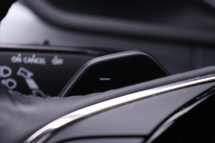 Škoda Superb 2,0 TDI 110kW DSG Navi DPH